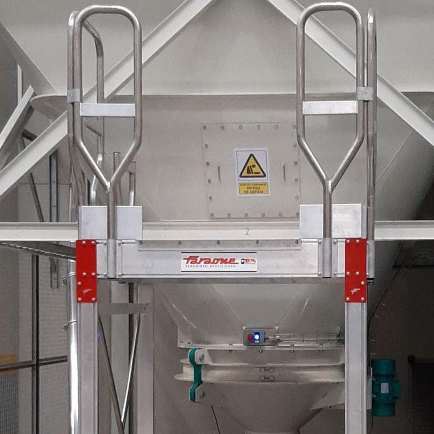 EM1112 | Pasarela de Cruce