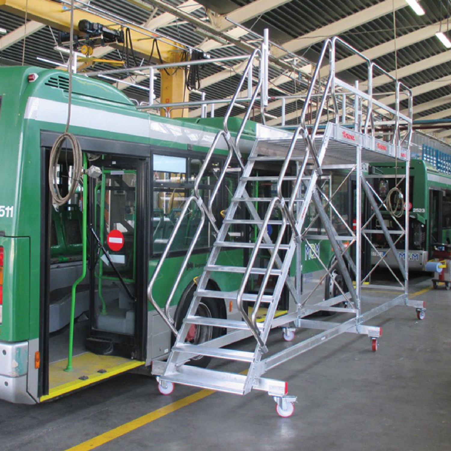 EM301 | Estructura a Medida para Mantenimiento de Autobuses