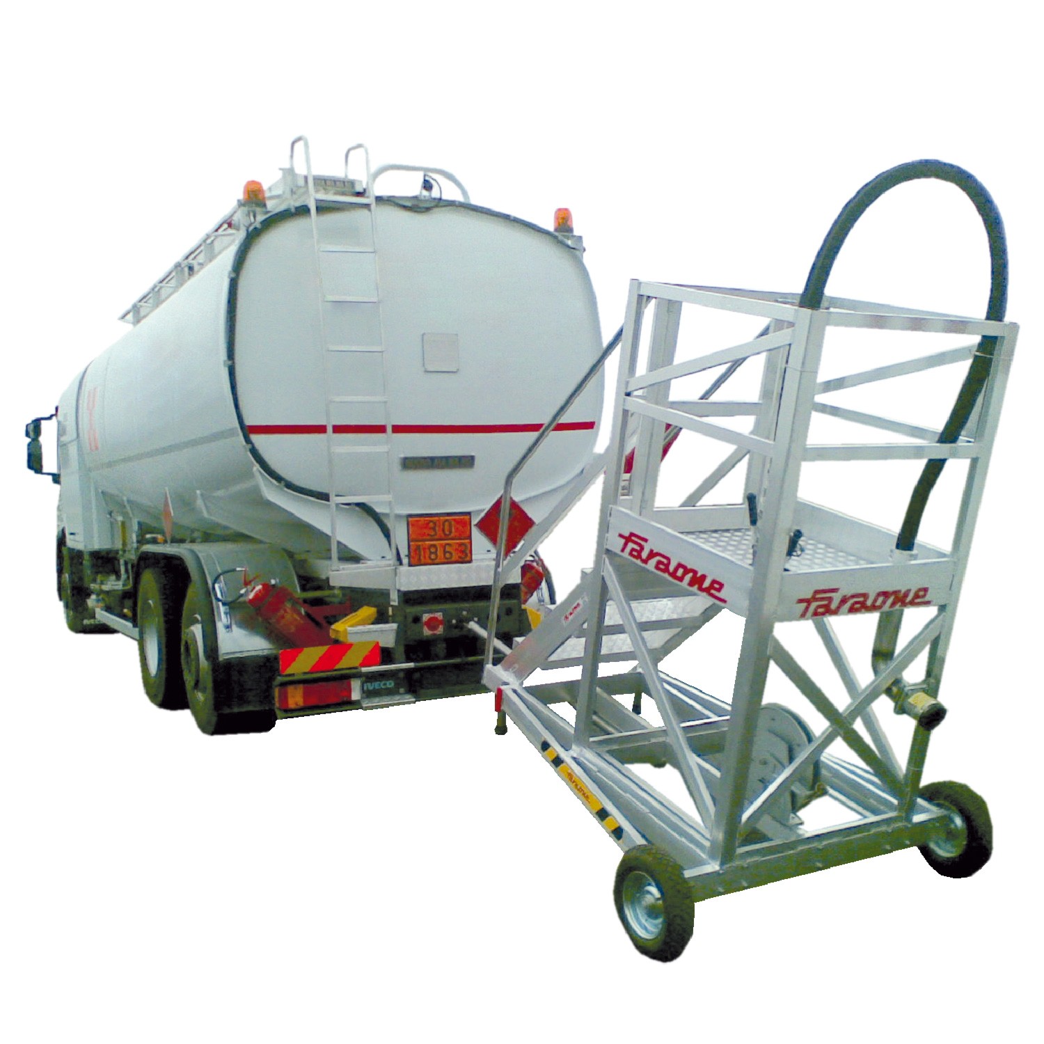 EM408 | Escalera especial para repostaje de Aviones